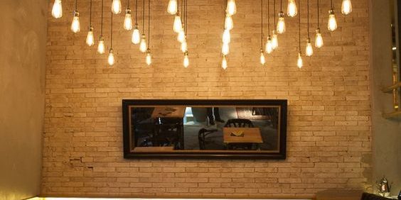 bombillas_decorativas_edison_alineadas_instaladas
