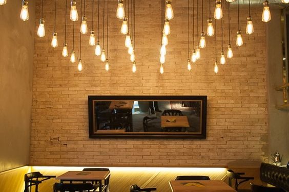 bombillas_decorativas_edison_alineadas_instaladas